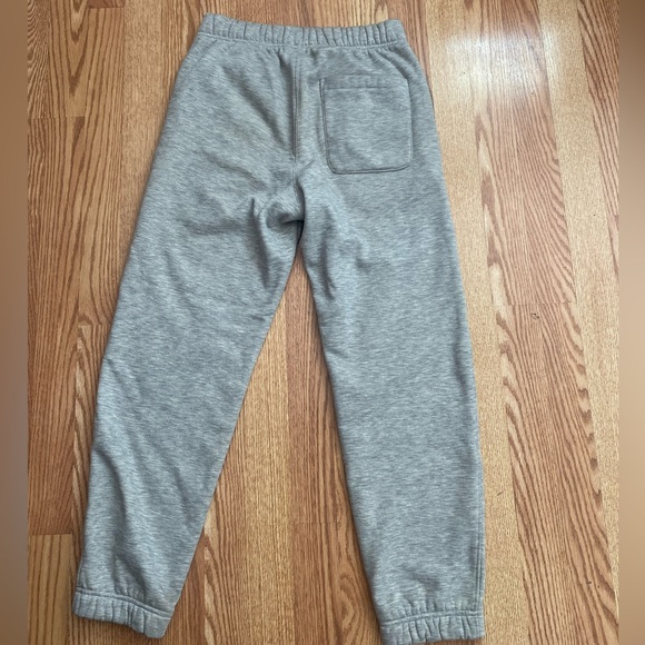 Uniqlo Heattech Gray Sweatpants - Picture 2 of 8